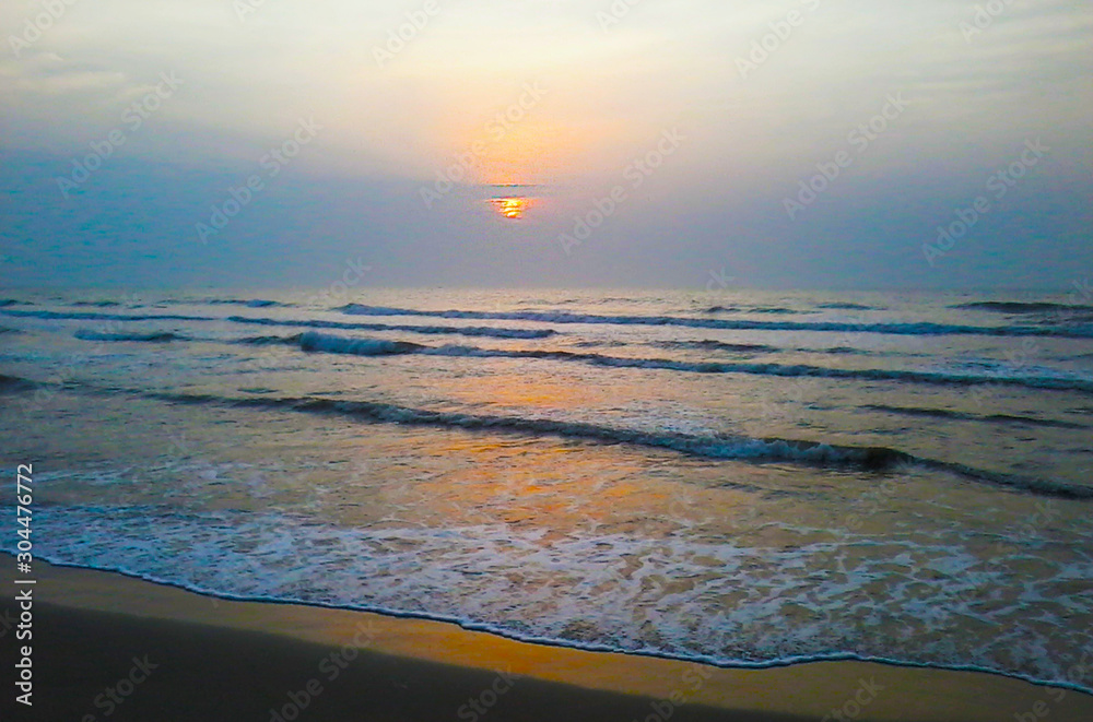 Fototapeta premium sunset over the sea