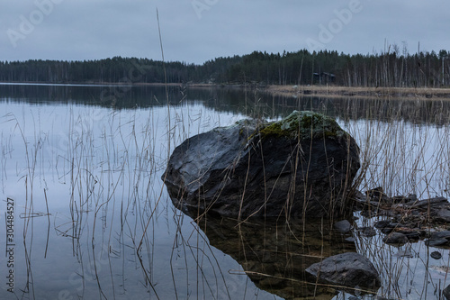 Lac d'Ihamaniemi, Finlande, soir de novembre