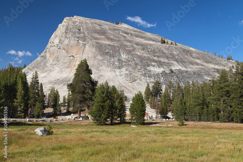 Obraz na płótnie Lembert Dome from Tuolumne Meadows, Yosemite National Park w salonie