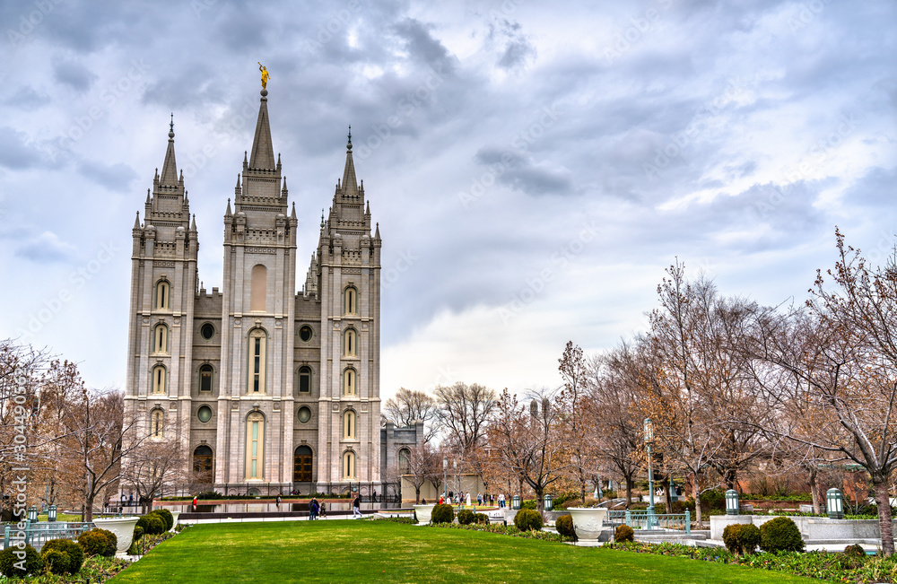 Fototapeta premium The Salt Lake Temple in Salt Lake City, Utah