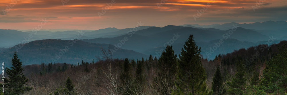 Obraz premium Bieszczady Mountains in the autumn mood. 
