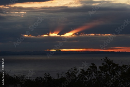 Angel s ladder is a beautiful natural phenomenon that is often seen in the early morning and evening from autumn to winter.