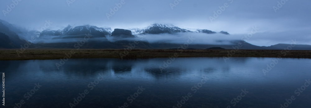 Fototapeta premium Reflection