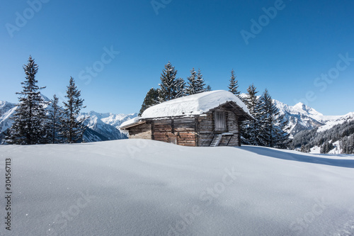 Skihütte im Schigebiet Mayrhofen Penken im Zillertal in Tirol © by paul