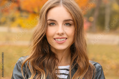 Portrait of stylish young w...