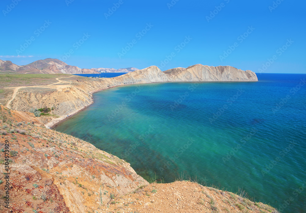 mull Khameleon and Black Sea scenery in Crimea