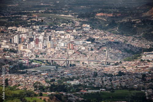 Ciudad de Pereira, Capital de Risaralda_Colombia, vista de la ciudad desde los cerros