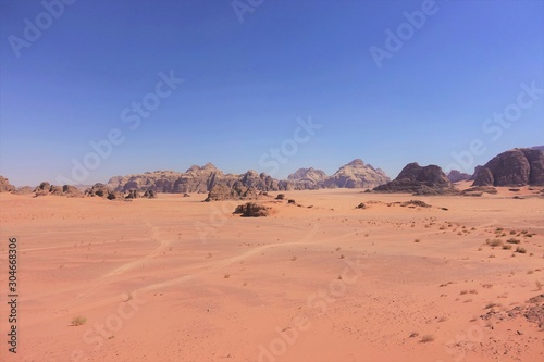 the fascinating arid and desert landscape of Wadi Rum