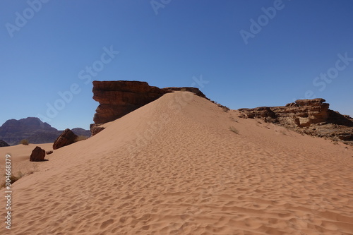 the fascinating arid and desert landscape of Wadi Rum