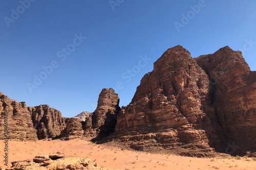 the fascinating arid and desert landscape of Wadi Rum