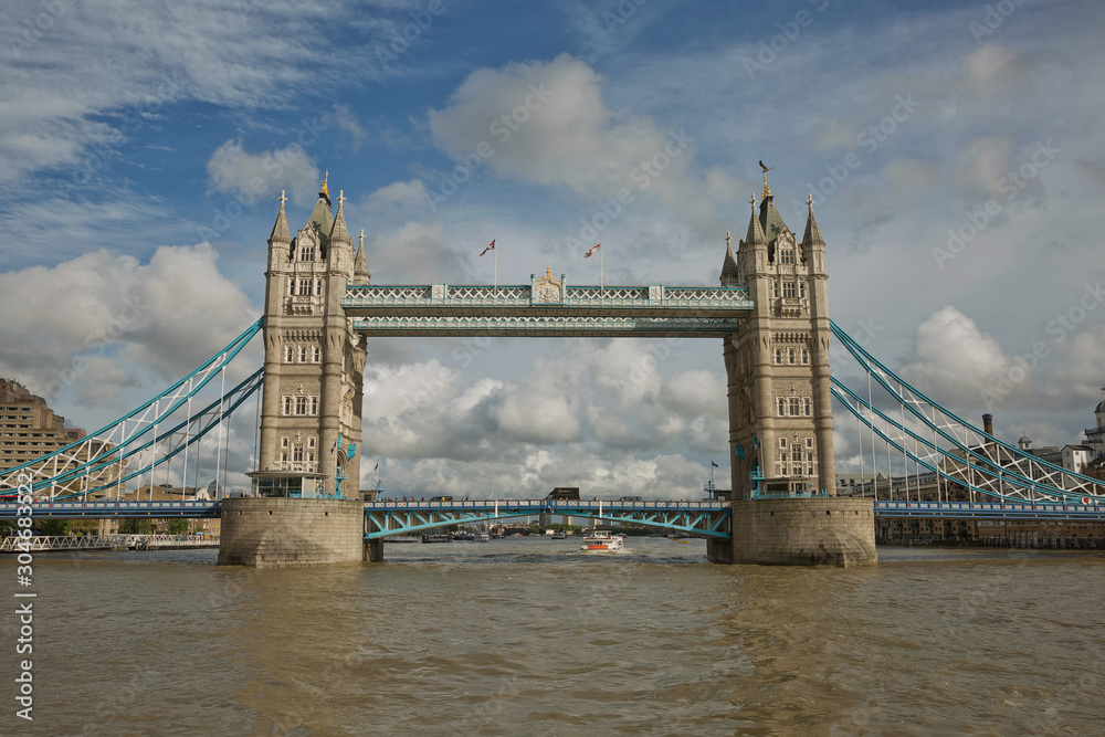 Obraz premium Tower Bridge in the City of London. This iconic bridge opened in 1894 and is used by some 40,000 people a day
