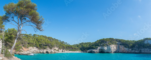 Cala Mitjana, une des plus belle plage de Minorque, îles Baléares
