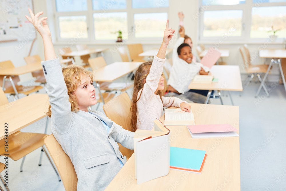 Many students register in class Many students register in class
