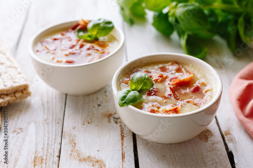 vegetable soup with bacon