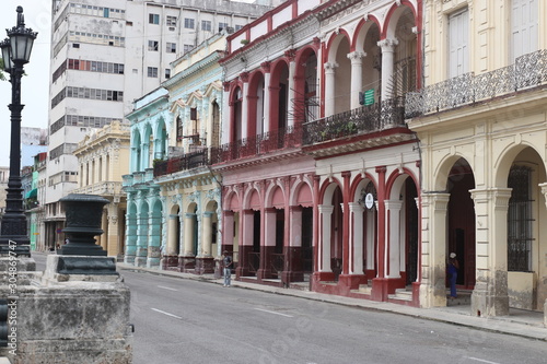 Havana buildings © Rivienne