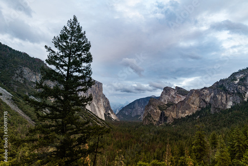 Yosemite Valley, Wide
