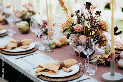 Beautiful wedding table decoration & wedding table setting