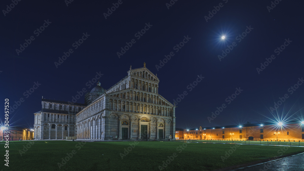 Night view of the Leaning Tower of Pisa and Pisa Cathedral on Square of Miracles