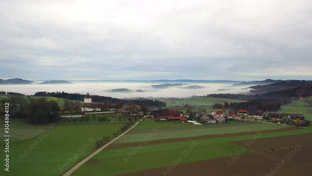 Aufstieg in Schlosswil, Kanton Bern Aufstieg in Schlosswil, Kanton Bern