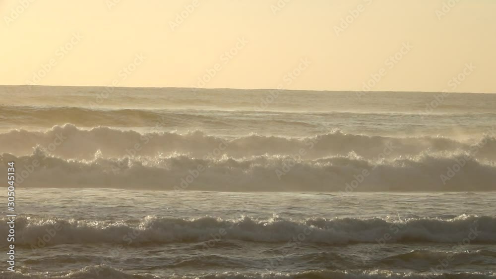 plage vague sunset