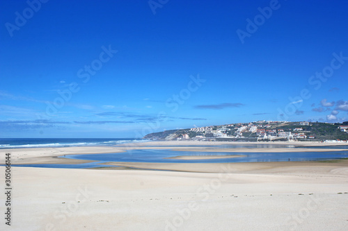 Bom Sucesso Beach, Portugal © Jenny Thompson