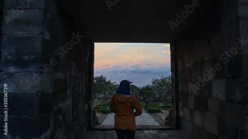historical temples in Indonesia © callmeers