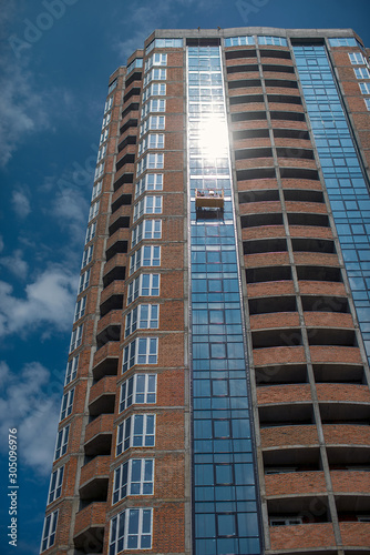 construction of an apartment house