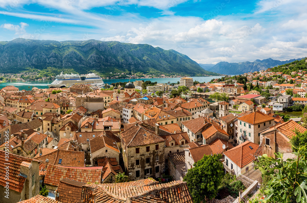 Obraz premium Panorama of Kotor in Montenegro