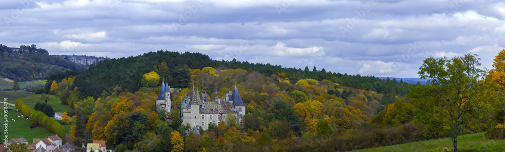 chateau de la rochepot