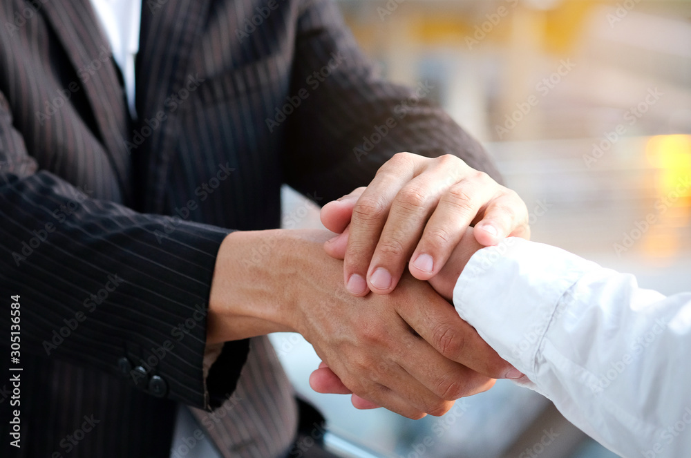Collaborate with business partners to trust business partners, relationships to achieve trade and investment goals in the future. Collaborate with business partners to trust business partners, relationships to achieve trade and investment goals in the future.