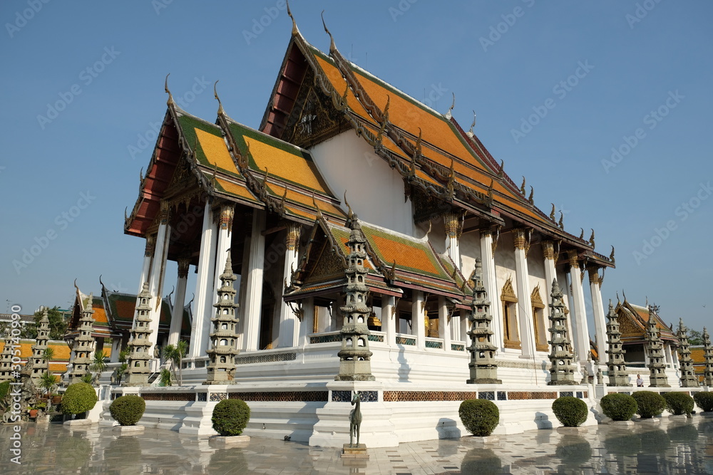 Religious places - Buddhism, Thailand Bangkok Wat Suthat Thepwararam scenic view