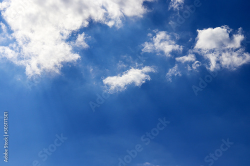Fototapeta Naklejka Na Ścianę i Meble -  blue sky white space cloud background with light bright of sun. weather at day and  sky clear and sunlight. view blue sky weather in summer and air beauty