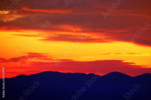 Beautiful sunrise view of the mountain © taffpixture