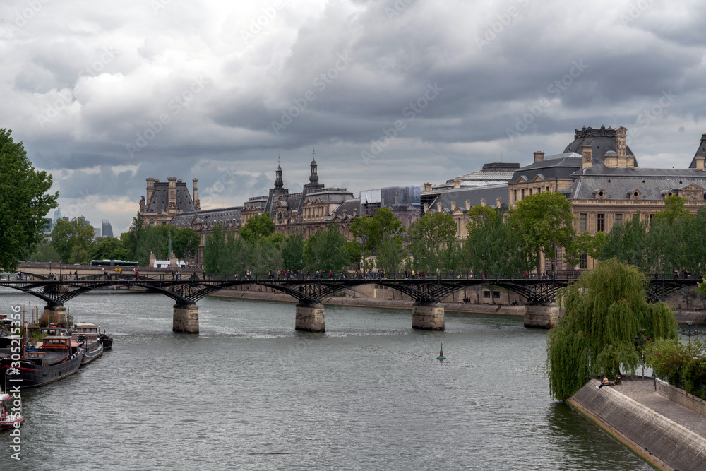 Fototapeta premium Walk along the Seine, Paris, France