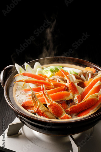 カニ鍋　Japanese style crab hot pot