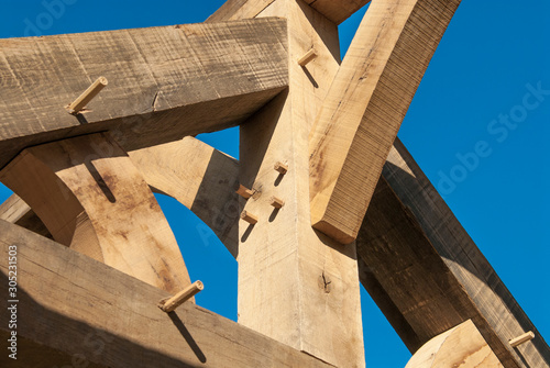 Photos détail sur charpente en bois en construction