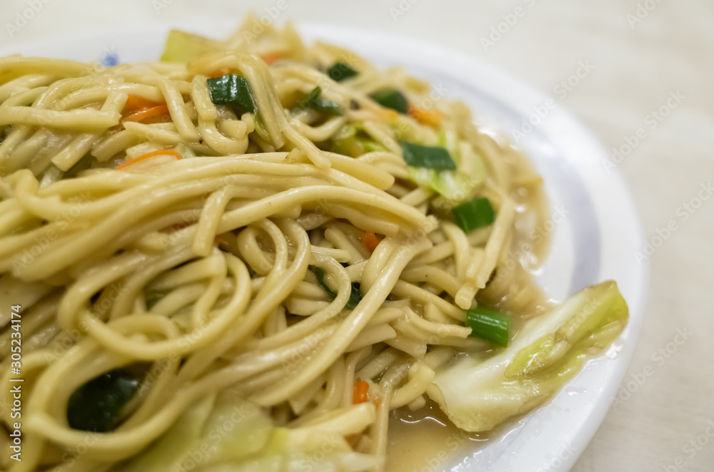 Chinese fried noodle