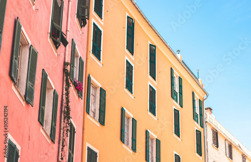 Hausfassade Ajaccio, Korsika © Stefffa Fotografie