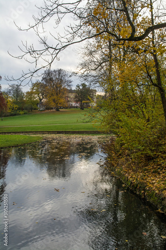 herbst im schlosspark worms-herrnsheim