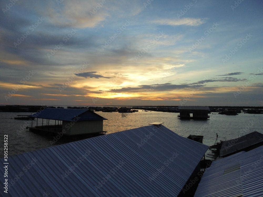 Obraz premium Beautiful sunset 