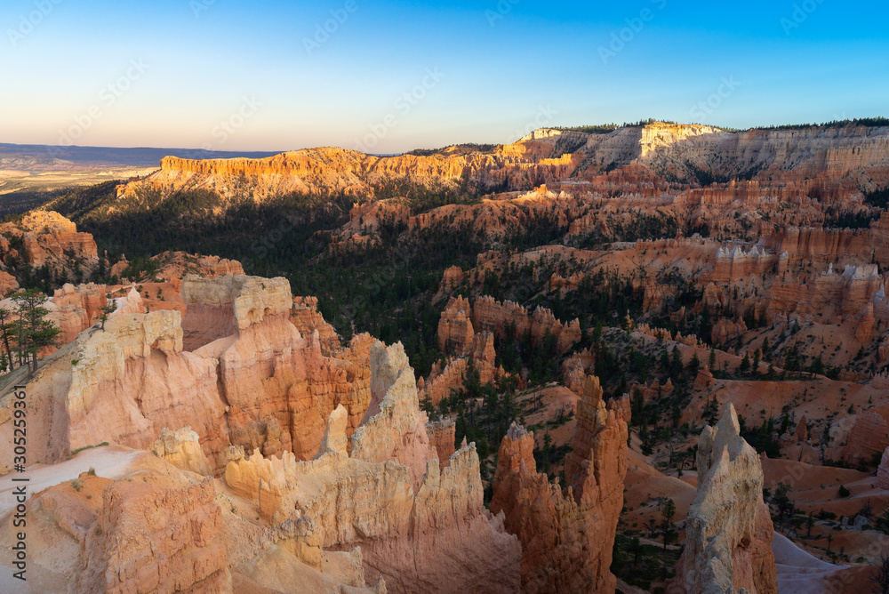 Amphitheater at sunset, Bryce Canyon National Park, Utah, USA Amphitheater at sunset, Bryce Canyon National Park, Utah, USA