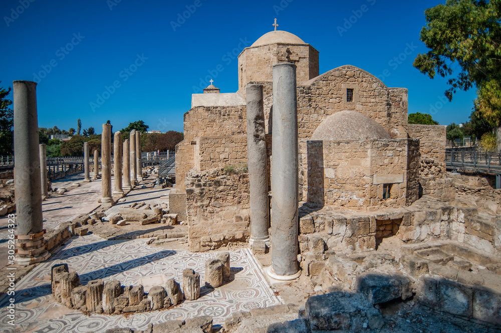 The temple of St. Kiyriaki in Paphos was erected in the 16th century and today is a symbol of ecumenism. Protestant, Catholic, and occasionally Orthodox services are performed here