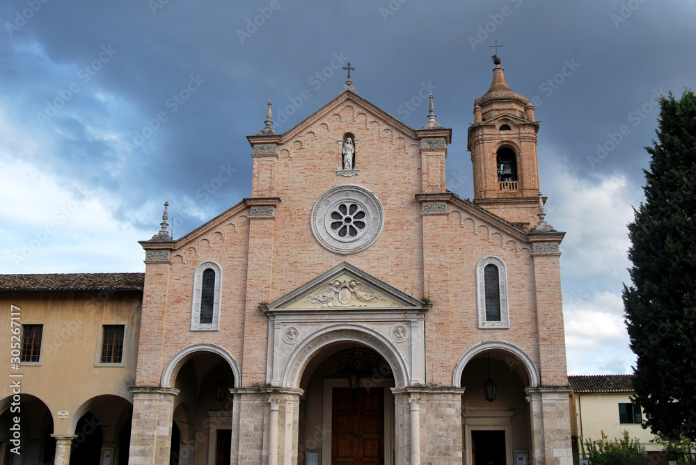 Antica chiesa a Teramo, Abruzzo, Italia