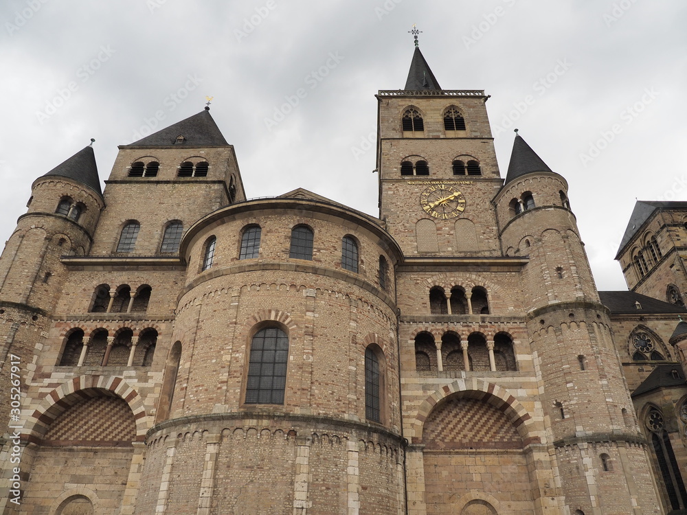 Hohe Domkirche St. Peter zu Trier 
