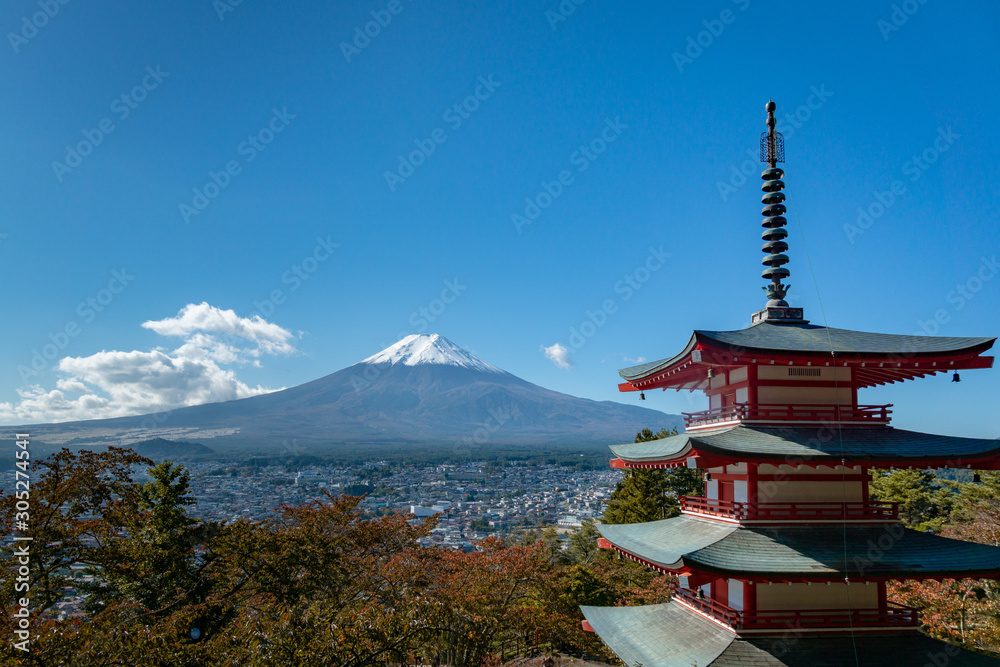Fototapeta Mount Fuji view form Chureito Pagoda in Japan