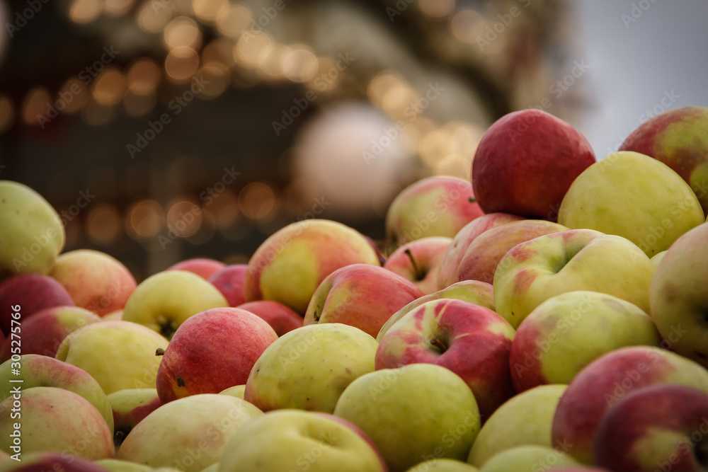Lots of autumn red beautiful apples Lots of autumn red beautiful apples