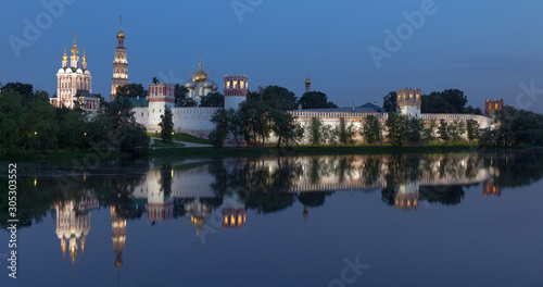 Novodevichy convent in Moscow © Дмитрий Финкель