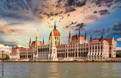 Budapest, Donau und Parlament