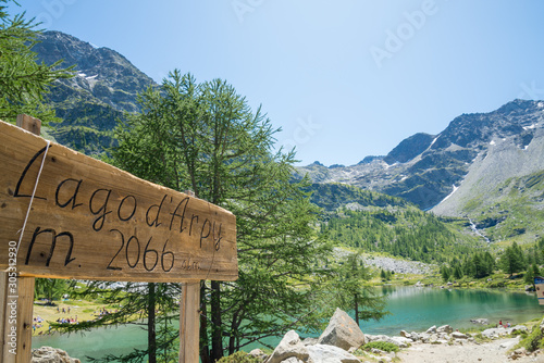 Tableau sur toile Mountain lake located in italian alps (Arpy lake)