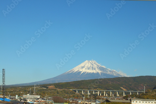 東海道新幹線車窓からの富士山